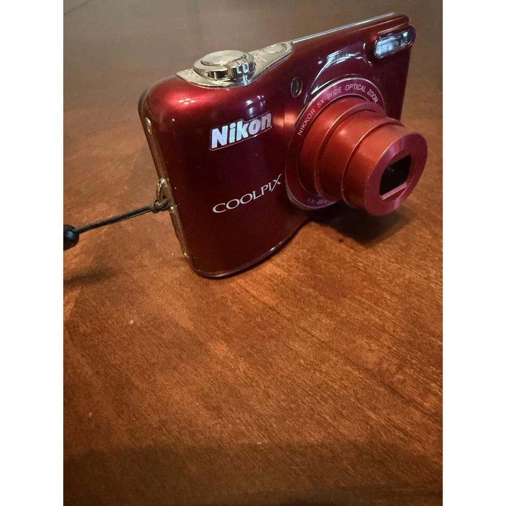 Nikon COOLPIX L30 Red Compact Digital Camera 20.1MP 5x Optical Zoom Tested